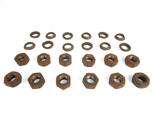 12 x Radmuttern M18x2,5 SW27mm + Federring konisch von hinten Fendt Dieselross F12 Traktor