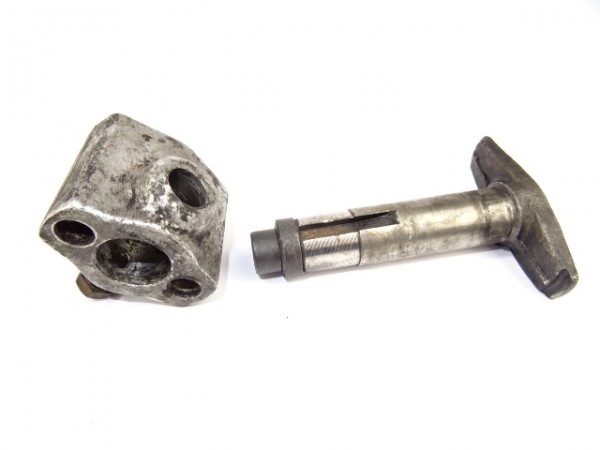 Reglerwelle für Güldner 2LD Motor vom Fahr D130 H Traktor