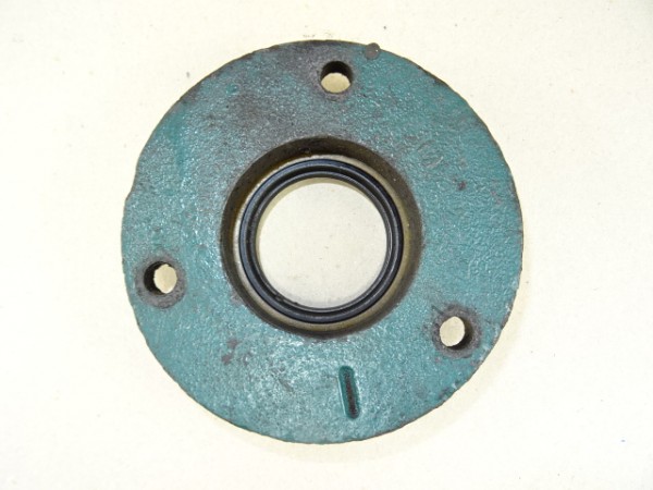 Flanschlager für Motor D14 vom Hanomag R19 Traktor