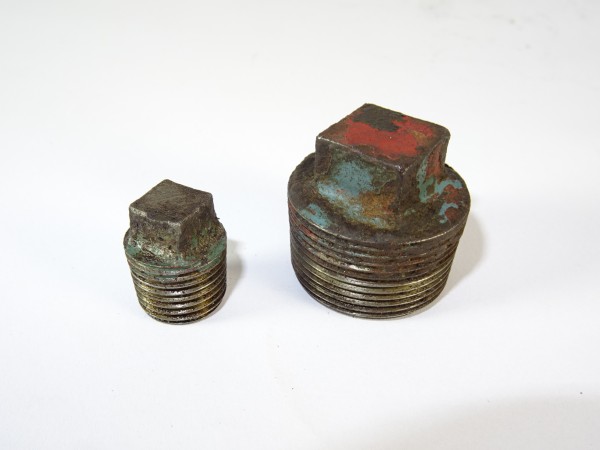 2 x Verschlussdeckel (30x1,5mm) für Hinterachse ZF A4 Getriebe vom Güldner AK 9 Traktor