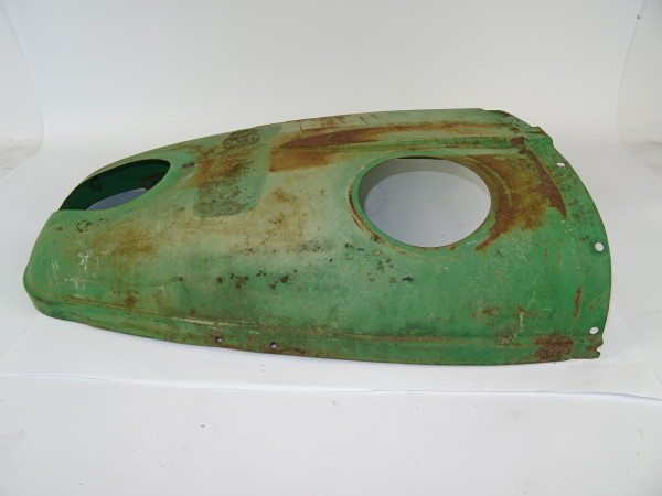 Abdeckung für Tank / Cockpit von Deutz D25.2 Traktor