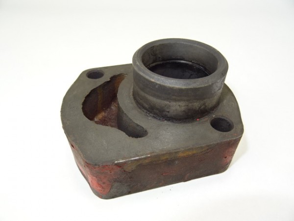 Zwischenflansch für Hydraulikpumpe für Porsche Diesel 219 o. 329 Traktor