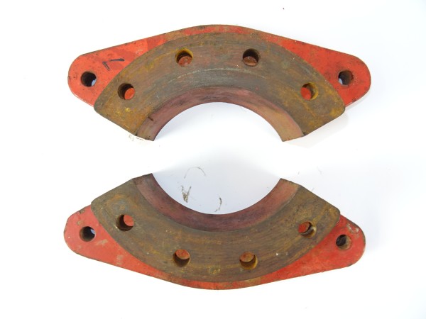 2 x Segment Halterung für Kotflügel (4-Bohrung) vom Fahr D133 N Traktor
