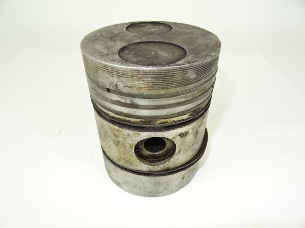 Kolben (Ø 95,37mm) vom Porsche Diesel 218 Traktor