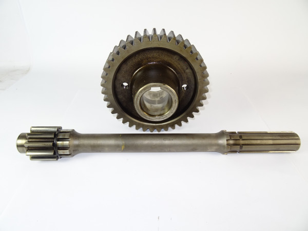 Steckachse Stirnrad Z=10/39 für Porsche Diesel 308 N Traktor