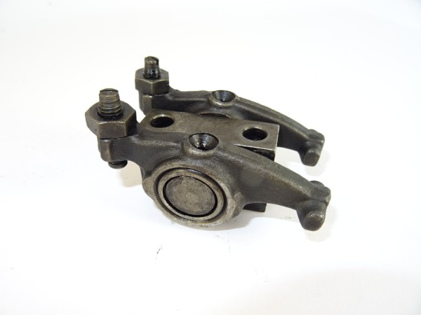 Kipphebelbock Kipphebel (geringes Spiel) für Güldner 3LKN Motor von Fahr D133 N Traktor