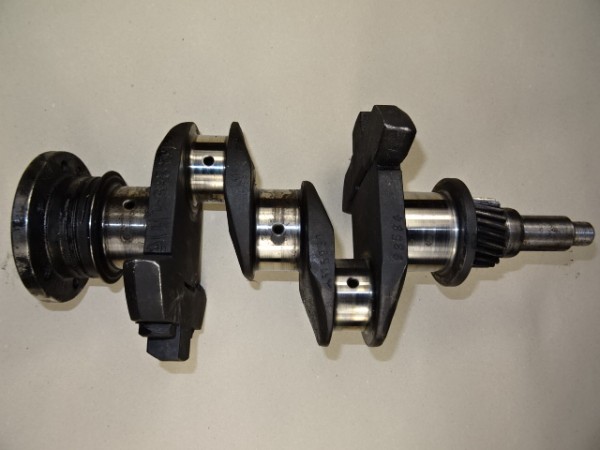 Kurbelwelle für Motor D14 für Hanomag R19 R16 Traktor