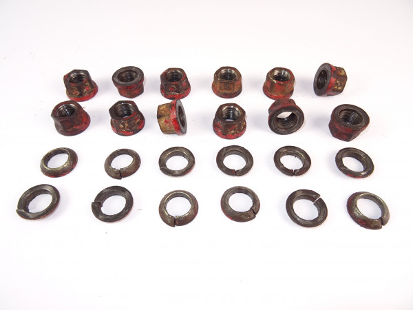 12 x Radschraube Radmutter M18x1,5 SW24 + Federring konisch vom Deutz D30 Traktor