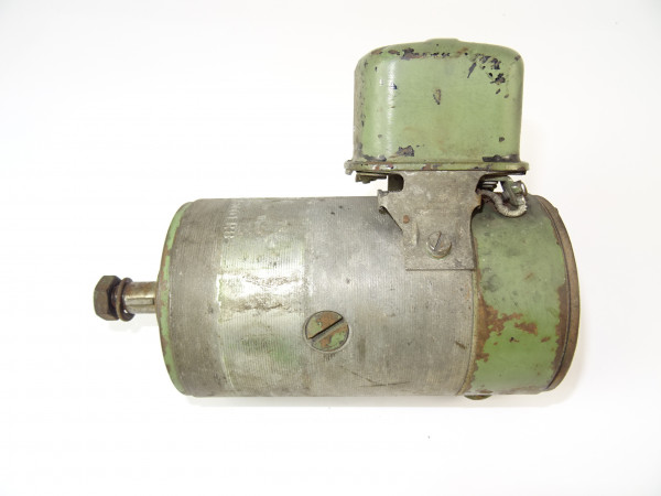 Lichtmaschine von Bosch LJ/RED 90/12/2000 ER8 vom Fendt Fix 2 Traktor
