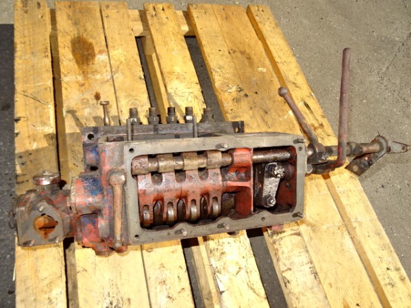 Einspritzpumpe (defekt) für D52 D57 Motor für Hanomag R40 R45 Traktor Schlepper
