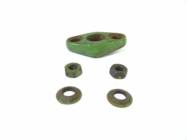 Befestigungsbügel für Düsenhalter MWM KD 12 Z Motor vom Fendt Farmer 1 FW 237 Traktor