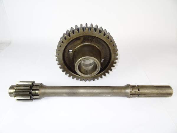 Steckachse Stirnrad Z=10/39 für Porsche Diesel 308 N Traktor Schlepper