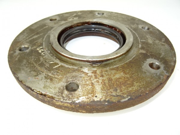 Lagerdeckel für Achstrichter Hinterachse vom Renault Master 2 R78 Traktor