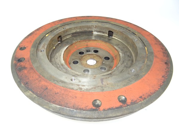 Schwungscheibe Schwungrad für D611 S Motor vom Hanomag R12 Traktor