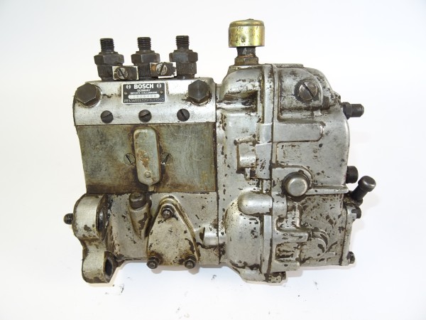 Einspritzpumpe Bosch PES3A 60B 320 3LS 101/2 für IHC Mc Cormick Traktor