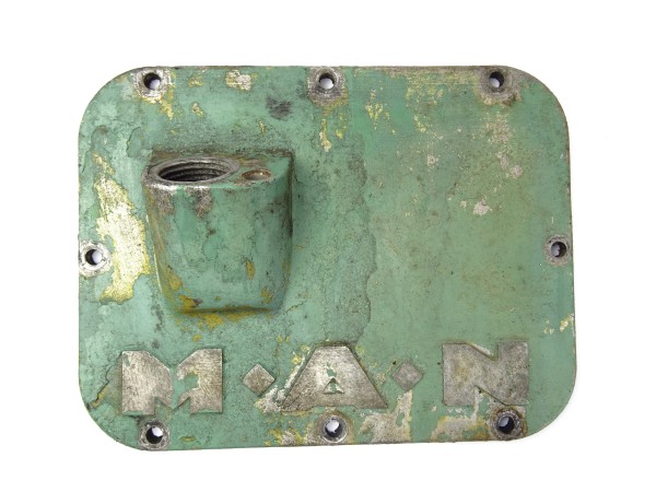 Verschlussdeckel Seitendeckel für Motor D9532 M180 vom MAN 2L3 Traktor