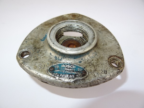 Deckel für Hydraulikfilter vom Kraftheber Hanomag Perfekt 300 Traktor