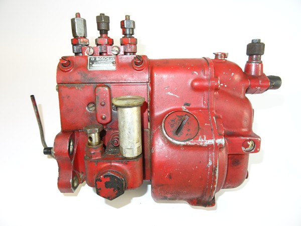 Einspritzpumpe Bosch PES3A 50B320 LS 101/1 für IHC Mc Cormick Traktor