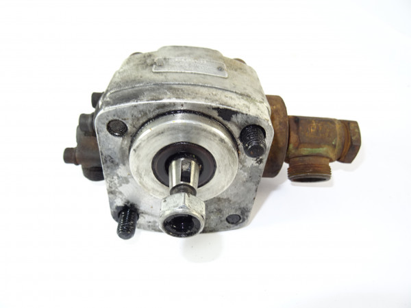 Hydraulikpumpe Bosch (nicht geprüft) MWM Motor KD 211 Z von Fendt Fix 2 Traktor