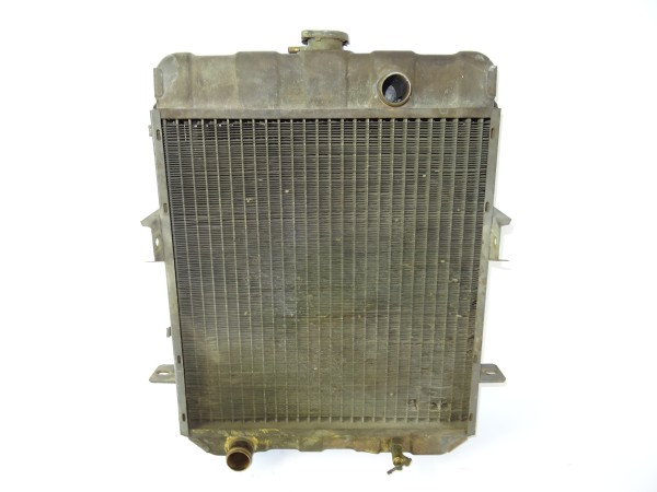 Kühler Wasserkühler von MWM 226.3 Motor für Fendt Farmer 104 S Traktor