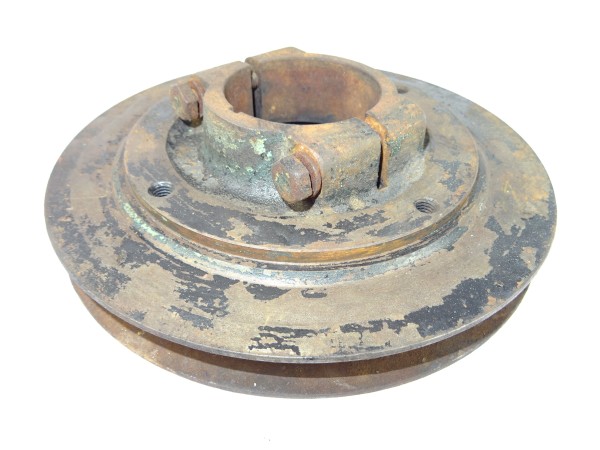 Keilriemenscheibe für Kurbelwelle D 9214 Motor vom MAN AS330 A Allrad Traktor