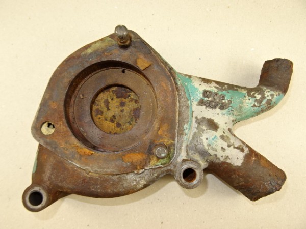 Pumpengehäuse für Wasserpumpe Standard Triumpf OE Motor vom Kramer 350 Export S Traktor