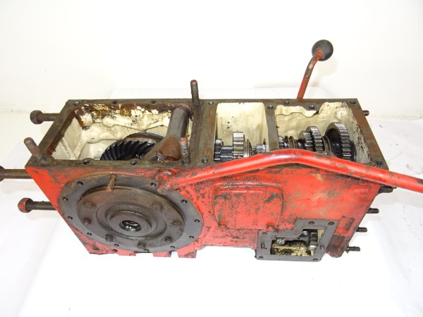 Schaltgetriebe ZF A205 Getriebe vom Fahr D133 N Traktor