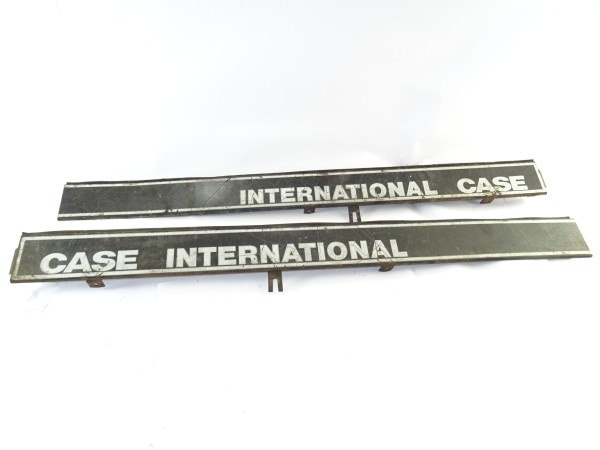2 x Seitenblech Schriftzug von Case IH IHC 844 XL-A Traktor