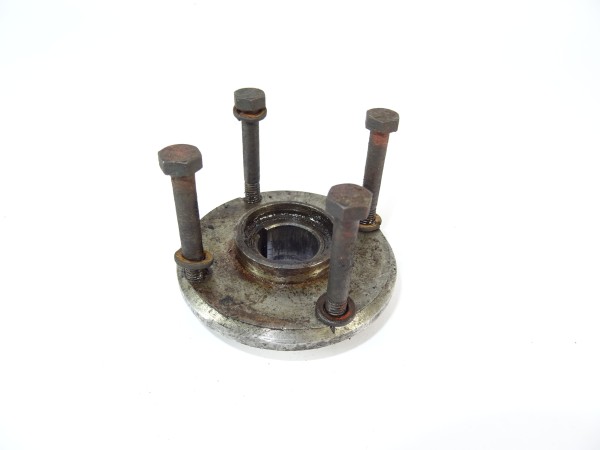Flansch für Lüfterflügel der Wasserpumpe D14 Motor vom Hanomag R217 S Traktor