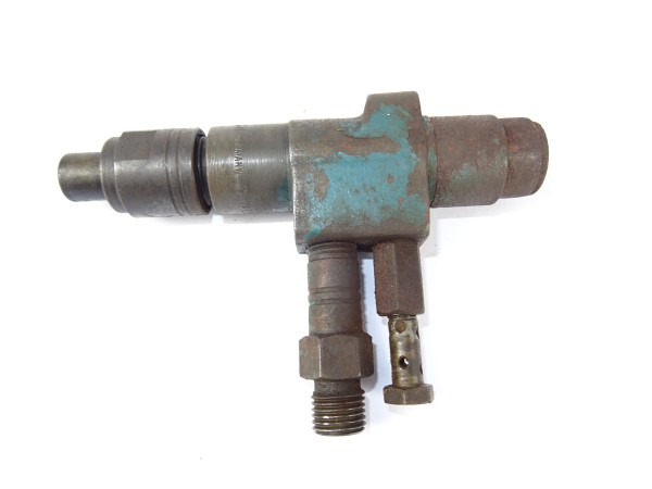 Einspritzventil KB50SDA 531/4 (nicht geprüft) von D14 Motor vom Hanomag Perfekt 300 Traktor
