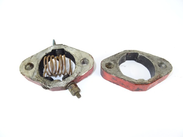 Glühflansch von Güldner 3LKN Motor vom Fahr D133 N Traktor