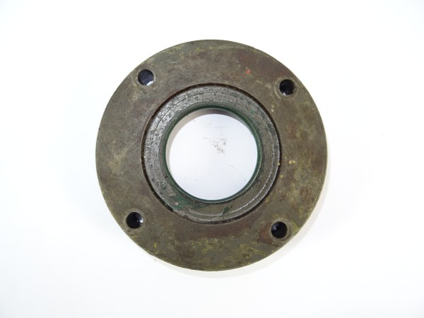 Abschlussdeckel Getriebe von Fendt Farmer 104 S 104S