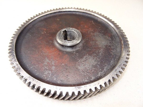 Antriebsrad Zahnrad f. Nockenwelle vom MWM KDW 415 E Motor für Fendt F15 u. Hela D14 D15 Trakor