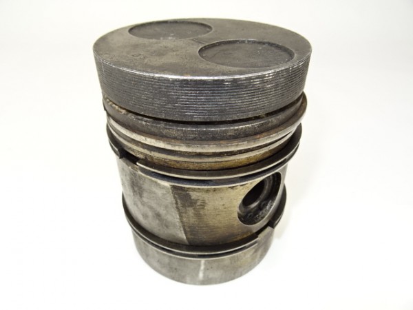Kolben (Ø 94,88mm) Kolbenbolzen (Ø 30mm) vom Porsche Diesel 308 N Traktor