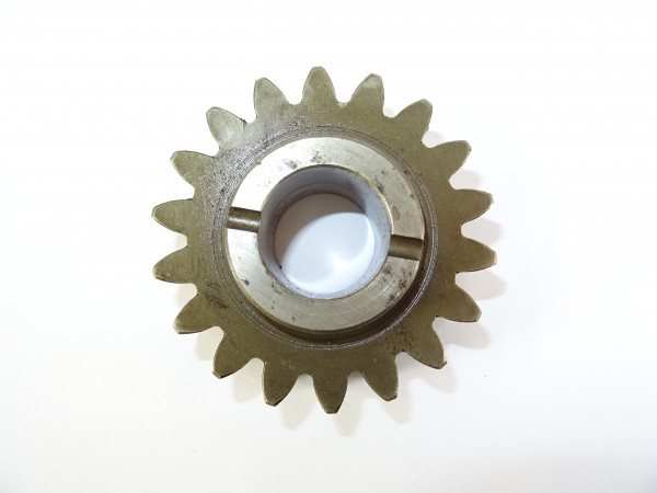 Zwischenrad Z=18 Zahnrad 225 04 83 für Getriebe Hela Lanz Aulendorf D218 D225 D230 Traktor