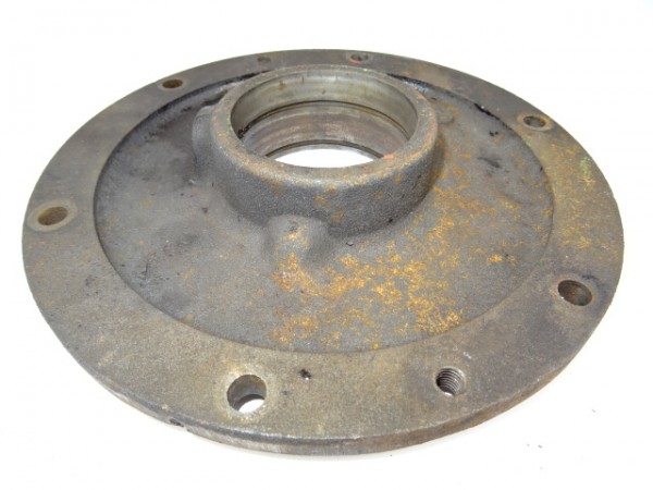 Lagerflansch Lagerdeckel vom Fahr D17 Traktor