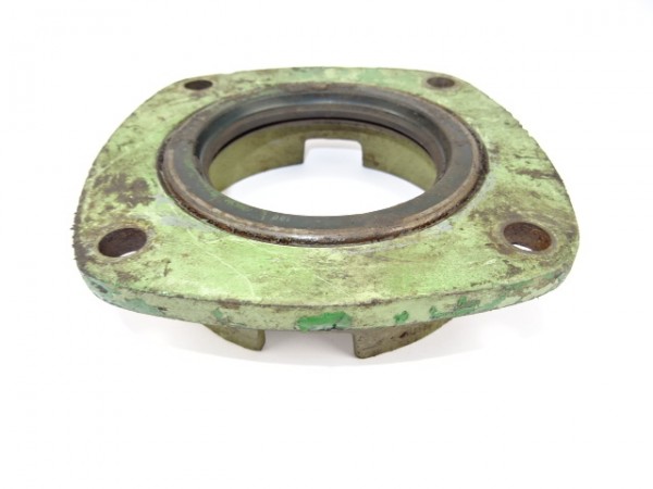 Deckel für Zwischenwelle Handbremse vom Deutz F2L612 /6-N Traktor