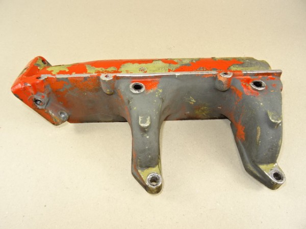 Ansaugrohr Ansaugkrümmer für 2L79 Motor vom Güldner G25 S Traktor
