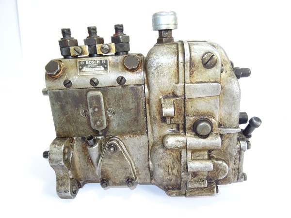 Einspritzpumpe von Bosch PES3A 60B 320 3LS 101/2Z für IHC Mc Cormick Traktor