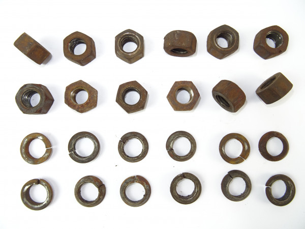 12 x Radmuttern M18x1,5 SW27mm Federring konisch für Fendt Fix 2 Traktor