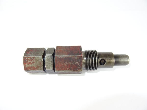Ölüberdruckventil vom Güldner 3LKN Motor vom Fahr D133 N Traktor