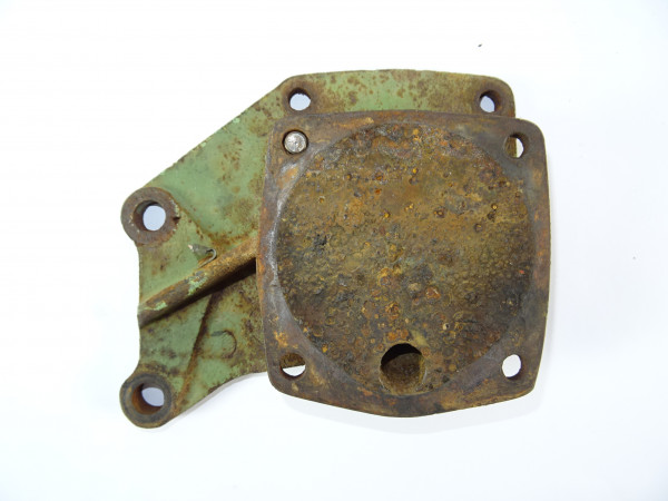 Zwischenstück für Wasserpumpe MWM Motor KD 211 Z von Fendt Fix 2 Traktor