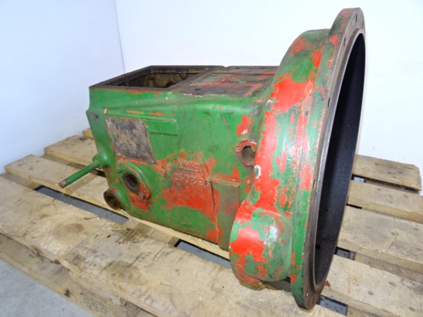 Kupplungsglocke Zwischengehäuse 932010/3 vom Fahr D17 Traktor