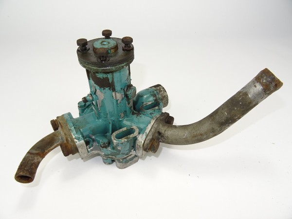 Wasserpumpe (nicht geprüft) für D-611 S Motor vom Hanomag R12 Traktor