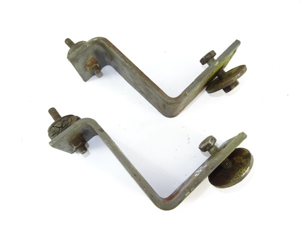 2x Halter Stützen für Kühler von Fendt Farmer 104 S 104S Traktor