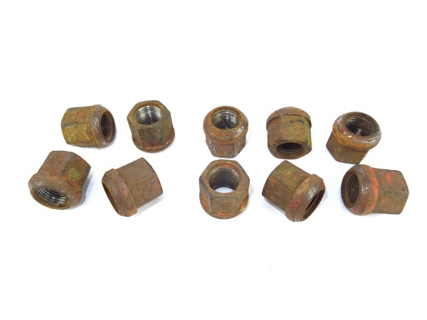 10 x Kugelbundmuttern Radschrauben vorne (Gew: 18x1,5mm) vom Hanomag R12 Traktor