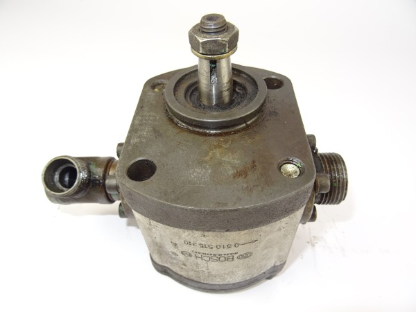 Hydraulikpumpe Bosch (nicht geprüft) vom Kramer 350 450 Export Traktor