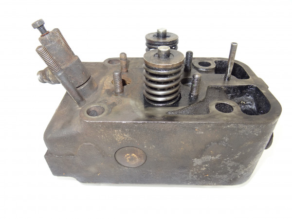 Zylinderkopf (keine Risse) für MWM KD12 Z E Motor vom Fendt Dieselross F12 F24 Traktor