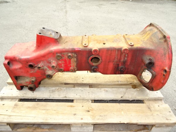 Zwischengehäuse Kupplungstunnel für Porsche Diesel 238 Traktor