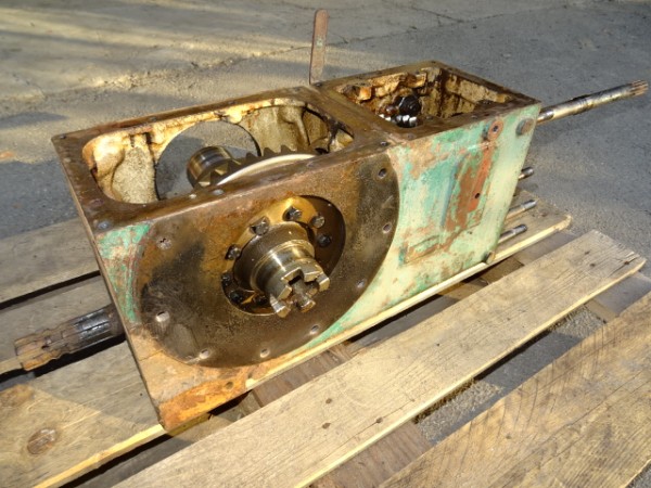 Schaltgetriebe ZF A9 vom Kramer KB22 (baugleich Eicher) Traktor